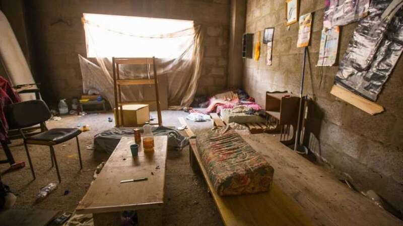 El inacabado Palacio de la Cultura era un punto habitual de los sintechos en Telde. Ahora el edificio está tapiado y aquí ya no pueden pasar la noche (Foto Borja Suárez/C7)